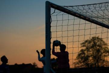 处罚将至！阿根廷球员集体甩锅球迷，试图逃避 FIFA 纪律制裁（配图示意）